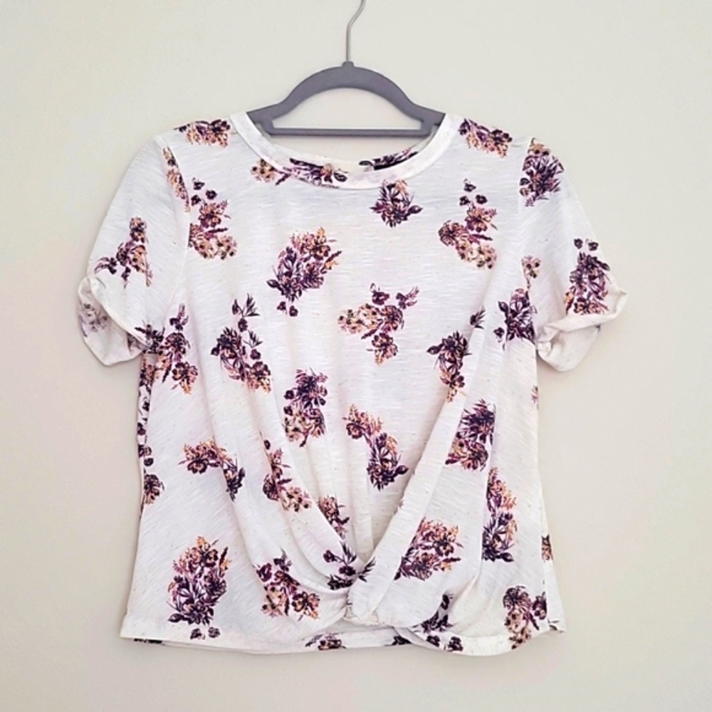 Altar'd State Knotted Waist Floral Top size M
